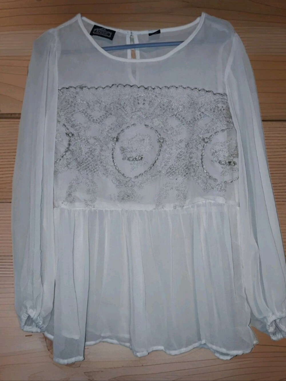 Angie White Sheer Paisley Sliver Embroidered Peplum Boho Top M NWOT